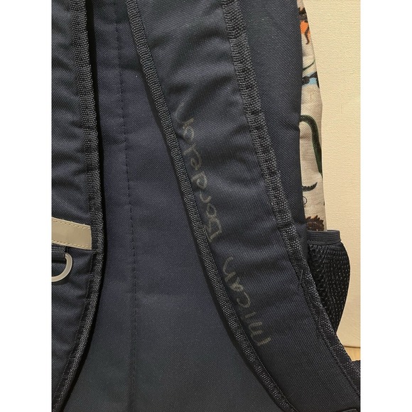 Tommy Bahama Kids Dinosaur Backpack, Great Condition Pre-Loved - Picture 4 of 4